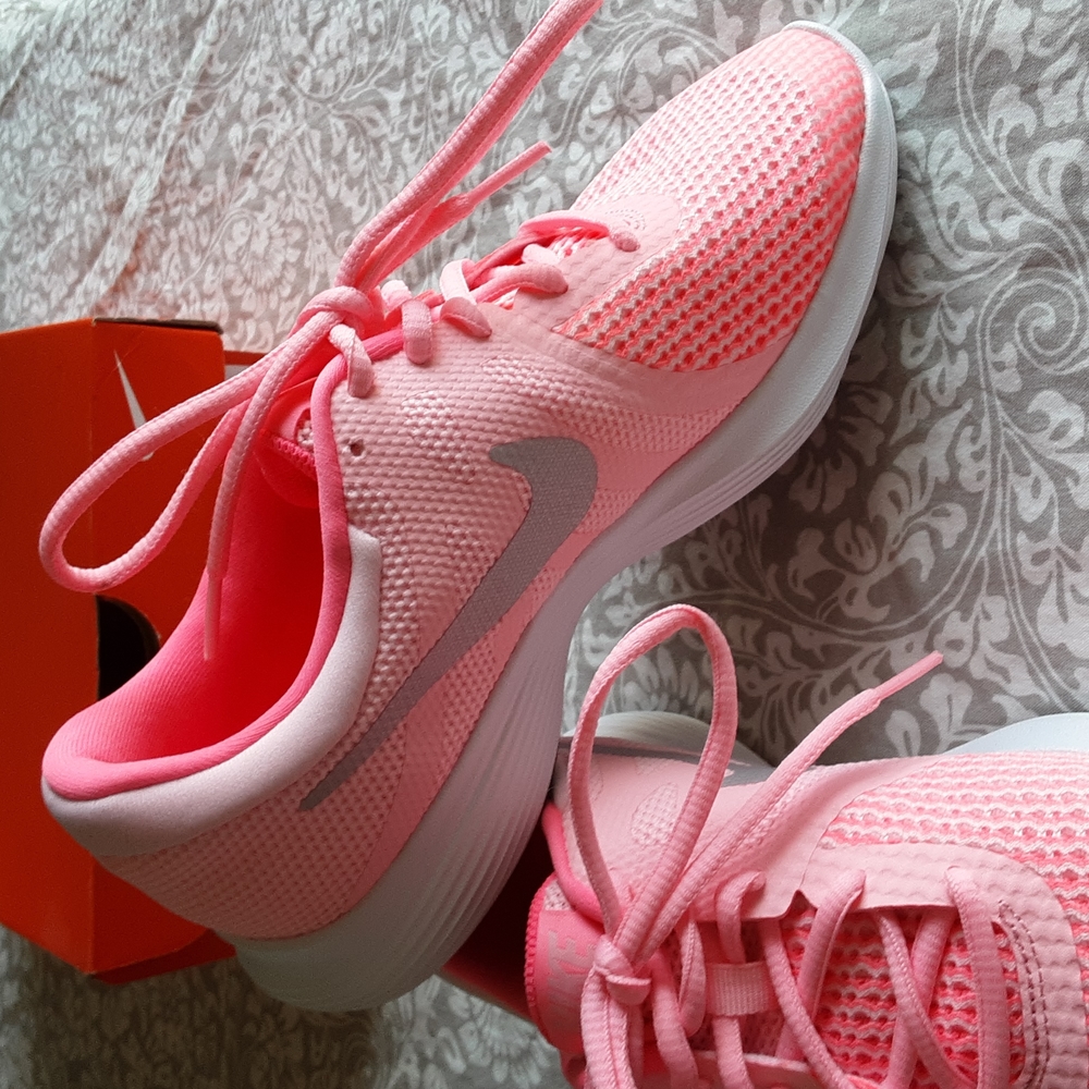 New Nike Revolution Artic Punch Sneakers - Picture 2 of 5